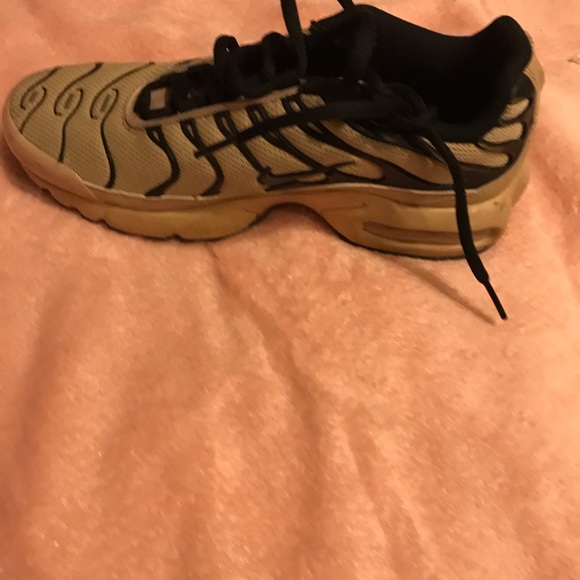 Used Airmax - Picture 2 of 2